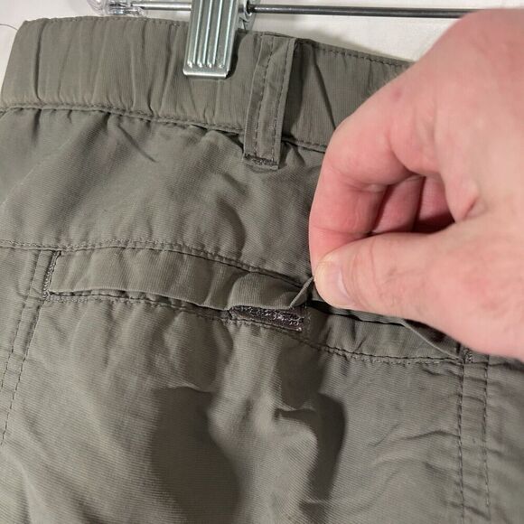 REI Cargo Shorts Men's Large Grey Hiking Nylon Hook Look Zip Pockets 9" Inseam - Picture 10 of 10
